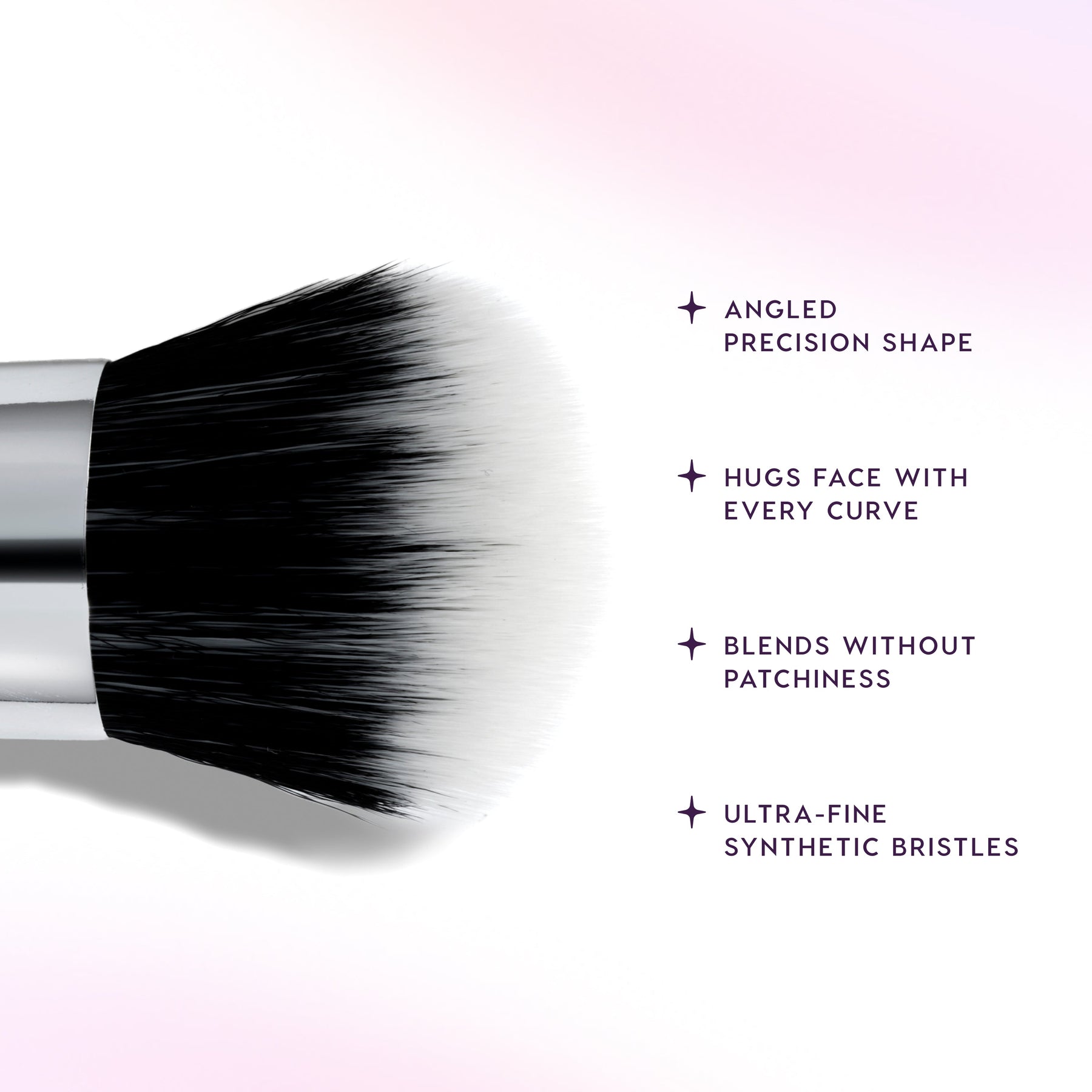 Angled Blending Face Brush - Classic Wear