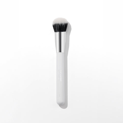 Angled Blending Face Brush - Classic Wear