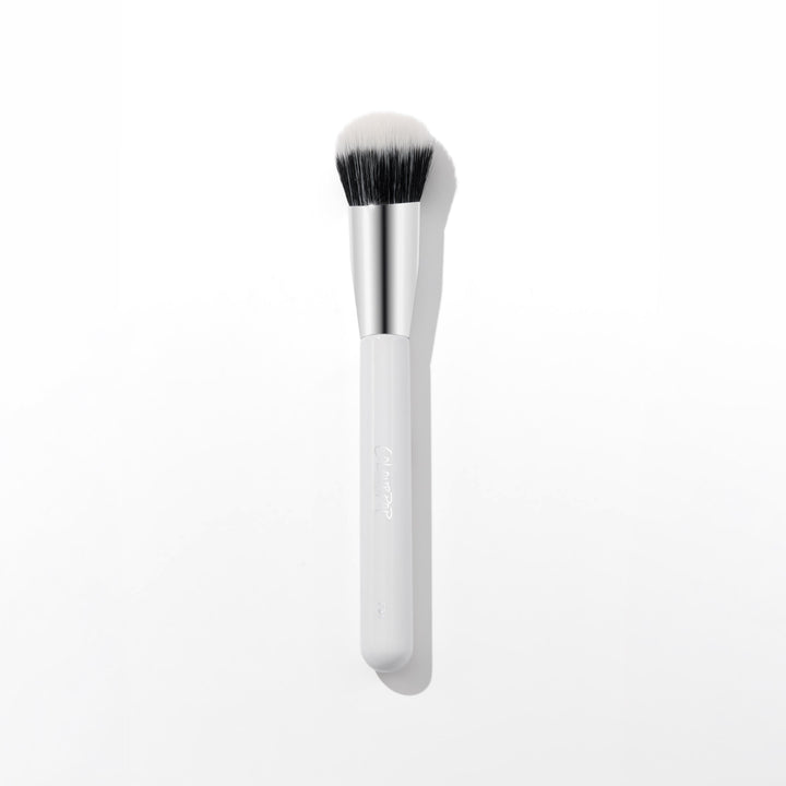 Angled Blending Face Brush - Classic Wear